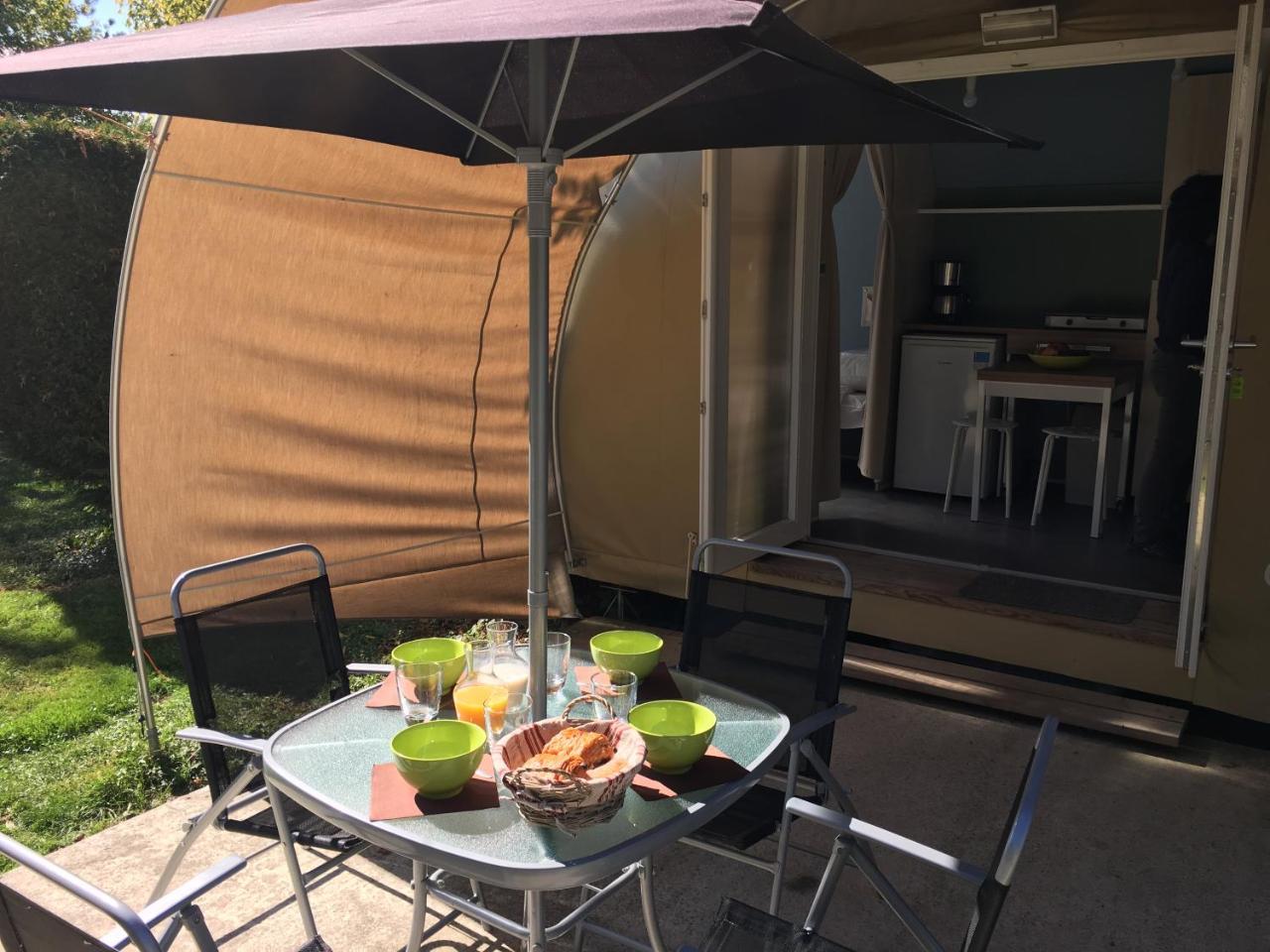 Camping 3 Etoiles - Piscine Chauffee - Vue Montagne Saint-Girons  Esterno foto