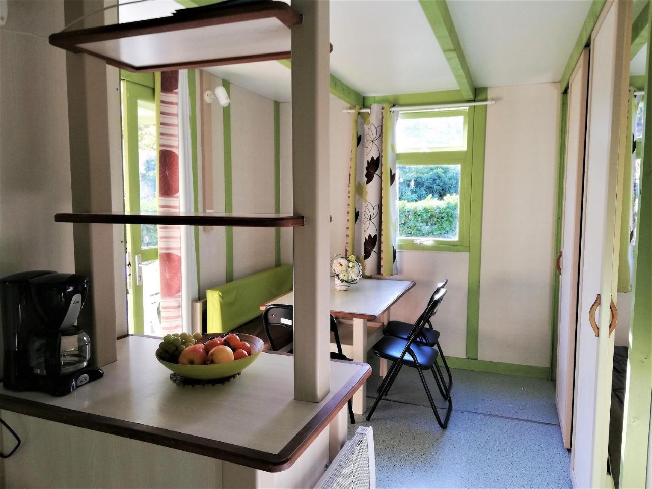 Camping 3 Etoiles - Piscine Chauffee - Vue Montagne Saint-Girons  Esterno foto