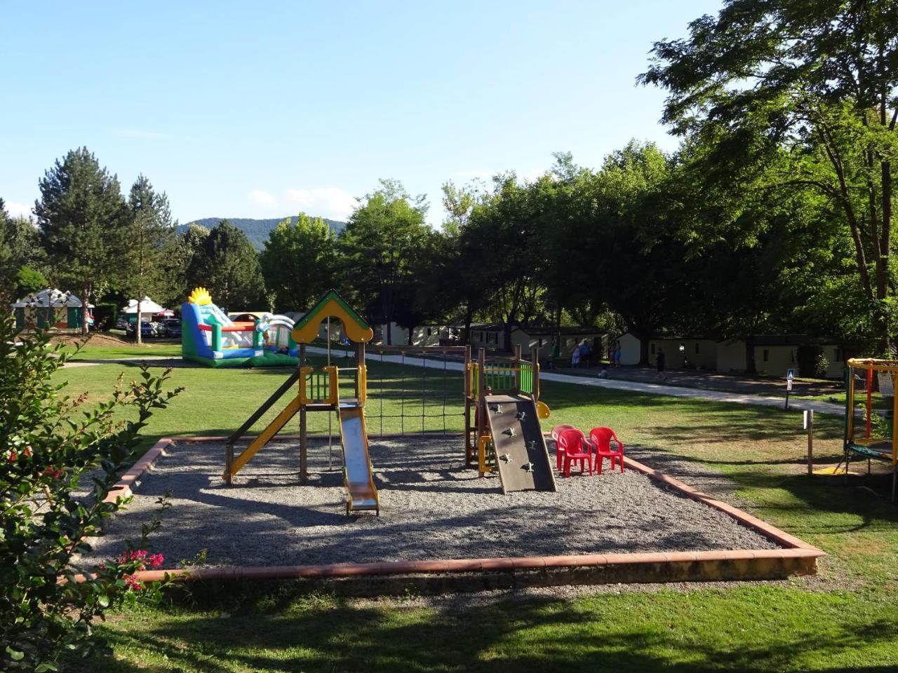 Camping 3 Etoiles - Piscine Chauffee - Vue Montagne Saint-Girons  Esterno foto
