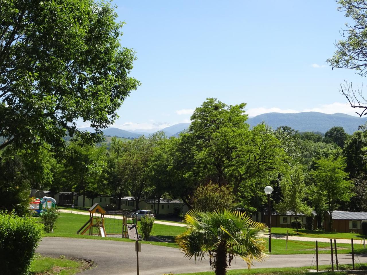 Camping 3 Etoiles - Piscine Chauffee - Vue Montagne Saint-Girons  Esterno foto